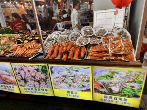 Večerní trh a street food: gurmánský ráj na ostrově Phu Quoc