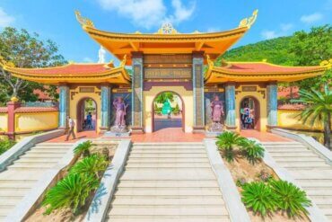 pagoda ho quoc phu quoc vyhled na more